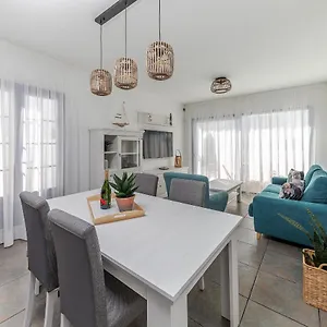 https://sea-marina-rubicon.in-canary-islands.com
